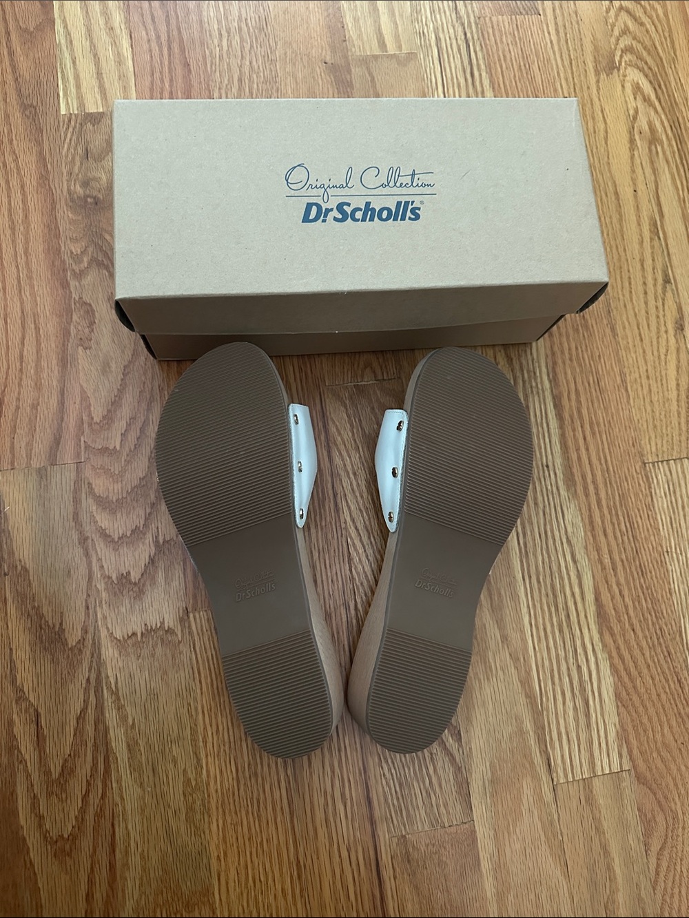 NIB CLASSIC DR. SCHOLL’S SZ 9 White Leather Slide Sandals with Adjustible Buckle - Picture 4 of 7